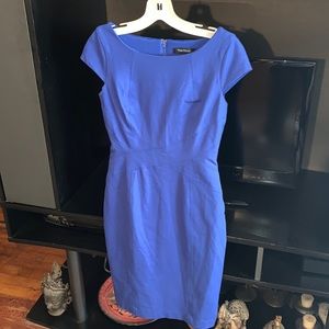 White House Black Market fitted lined dress size 0 good cond dry clean